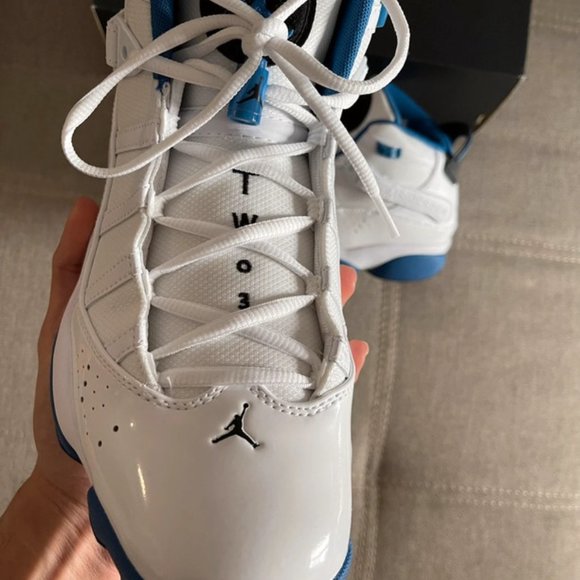 Jordan 4 main image 12